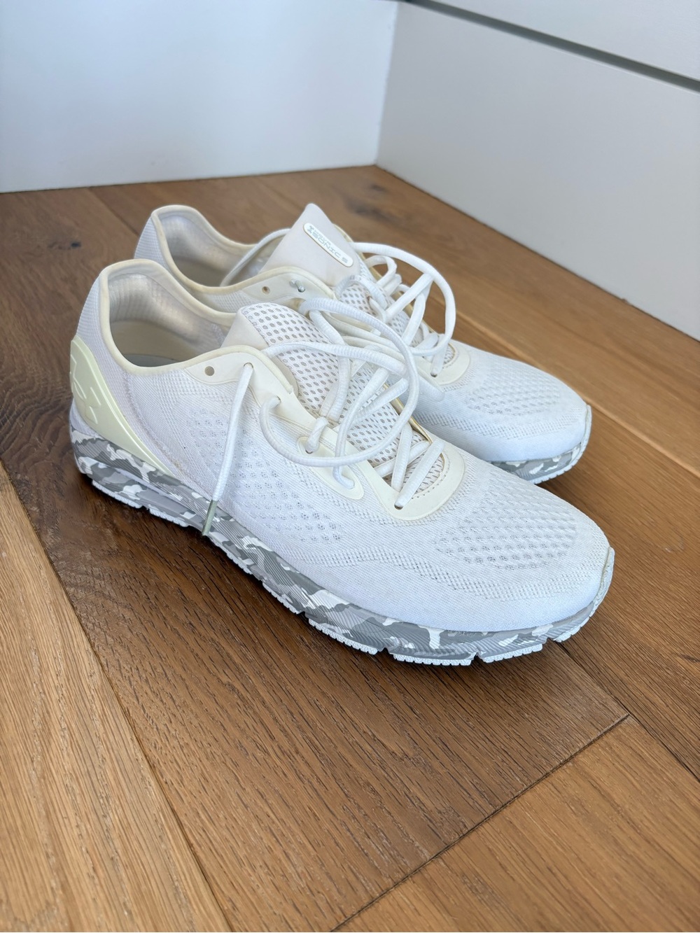 Men’s Under Armour White Sonic 5 Sneakers
